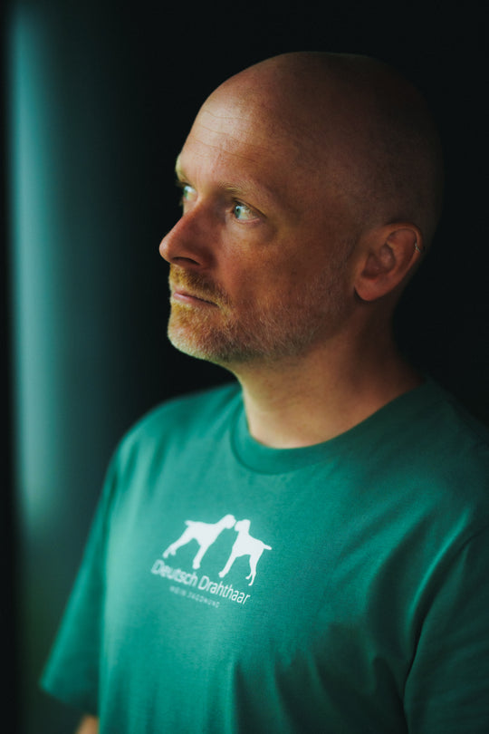 Bio-Premium Shirt „AKSEL“ – Magyar Vizsla Edition