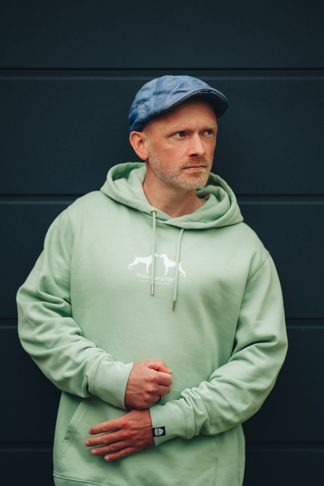 ASGRIM Bio Hoodie – Deutsch Drahthaar Edition mit Frontprint und schwerer Stoffqualität
